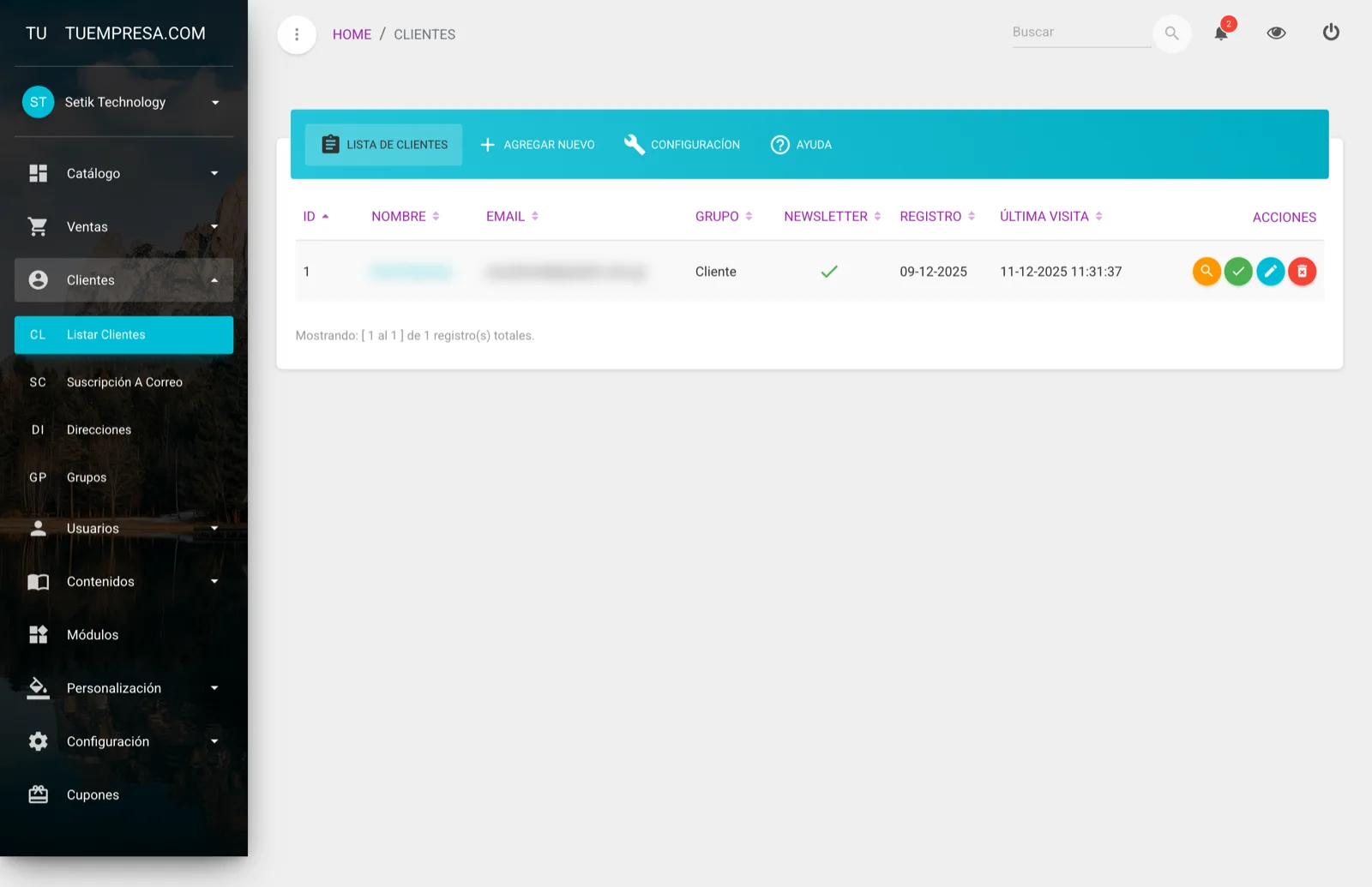 Listado de clientes en el panel de MaxTiendas