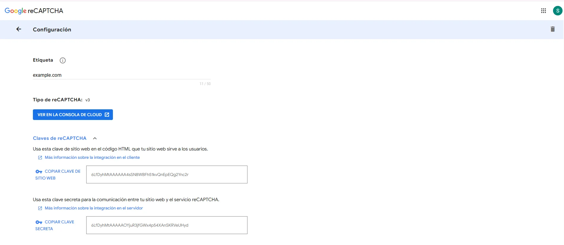 Pantalla de Google reCAPTCHA mostrando la «Clave de sitio web» y la «Clave secreta» con sus botones para copiar.